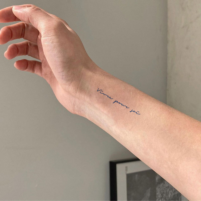 Gattoo Live for Yourself French Language Tattoo Stickers with the Words "Vivre Pour Soi" Waterproof and Non-Reflective