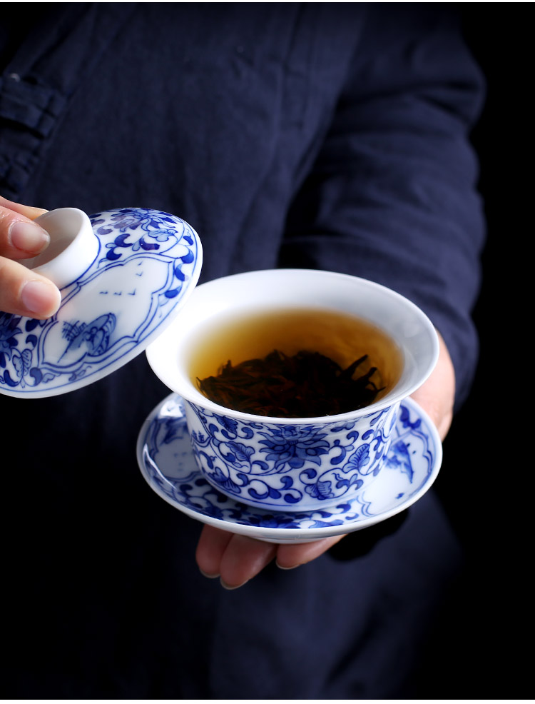 Jingdezhen up the fire which is hand made blue and white porcelain tureen single ceramic tea cups three bowl is hot