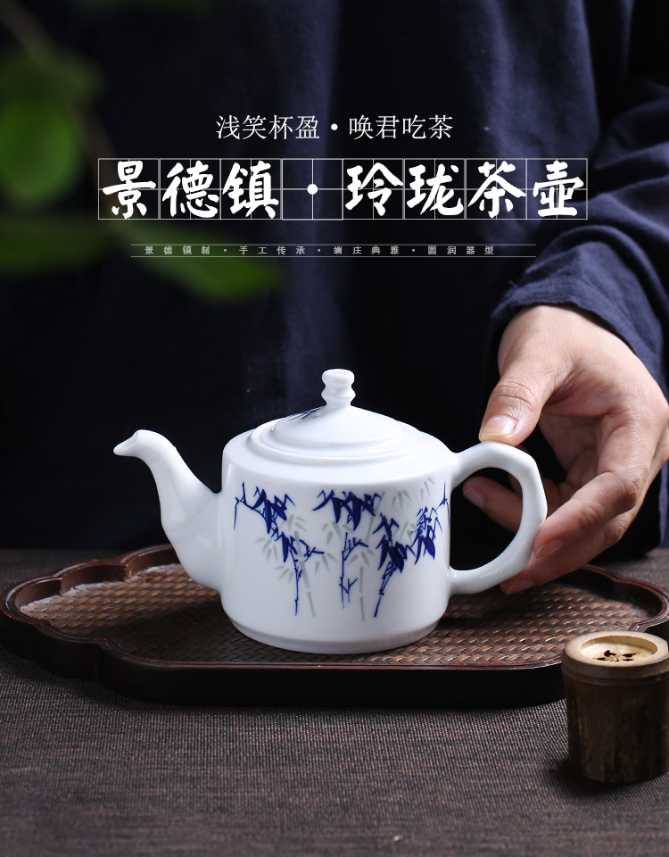 Jingdezhen up fire ceramic teapot single pot which is blue and white and exquisite hand - made kung fu tea set home make tea