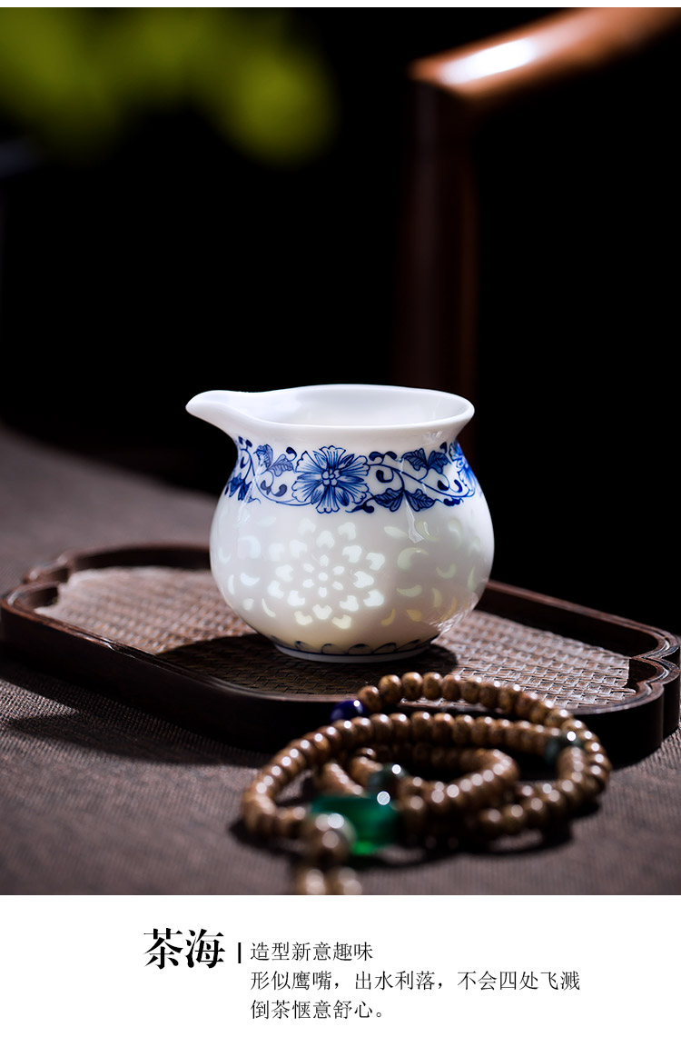 Jingdezhen up the fire which is blue and white and exquisite kung fu tea sets hand - made ceramic teapot teacup small office