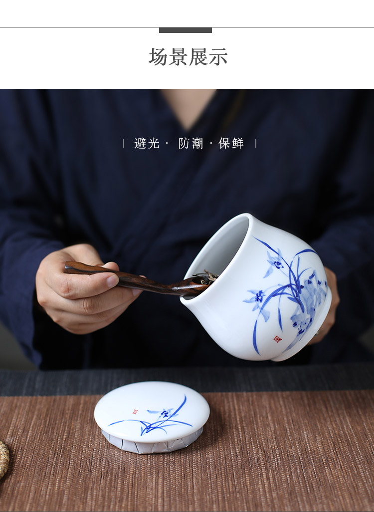 Jingdezhen up fire caddy fixings ceramic seal pot which is hand draw large stock of blue and white porcelain tea containers of household