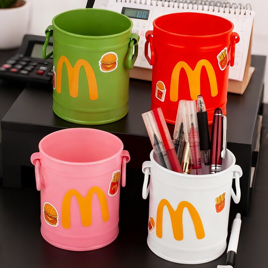 Plastic ins high-looking cartoon personalized pen holder