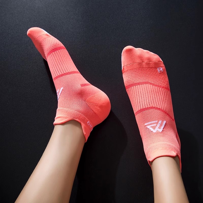 Professional Track and Field Socks for Men and Women, Compression Sports Socks, Anti-Odor, Quick-Drying, Marathon Training Socks, Mid-Calf Non-Slip Socks Professional Track and Field Socks for Men and Women, Compression Sports Socks, Anti-Odor, Quick-Drying, Marathon Training Socks, Mid-Calf Non-Slip Socks