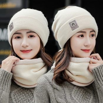 Warm knitted winter hat | over 2,000 additional purchases