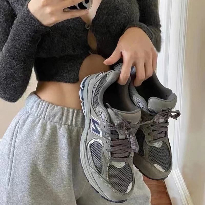 New Balance 2002R Series Couple Running Shoes N-Logo Sneakers Breathable Casual Dad Shoes for Men and Women