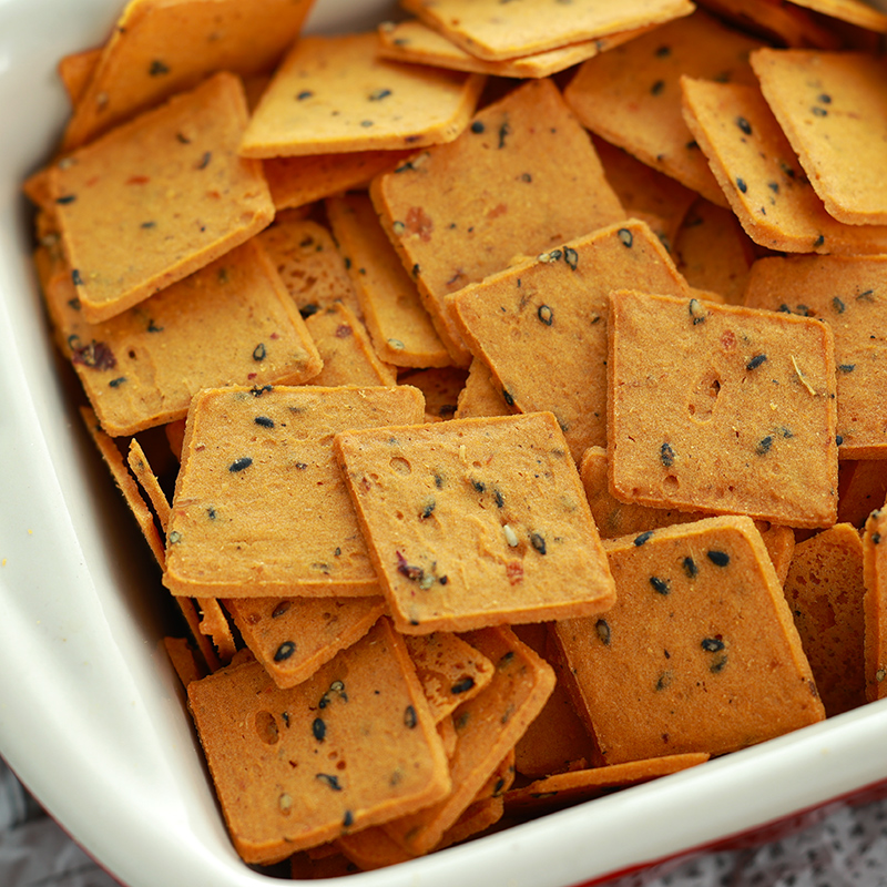 Xuncriji sesame sweet potato chips, sweet potato crisps, sweet potato chips, non-fried snacks, snacks to satisfy cravings for TV dramas
