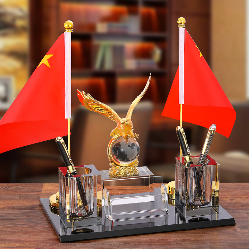 High-end boss office desktop creative decoration national flag decoration conference room five-star red flag decoration pen holder desk decoration decoration