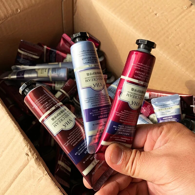 Care for your hands Perfume-grade fragrance plant fragrance moisturizing moisturizing moisturizing delicate and smooth hand cream