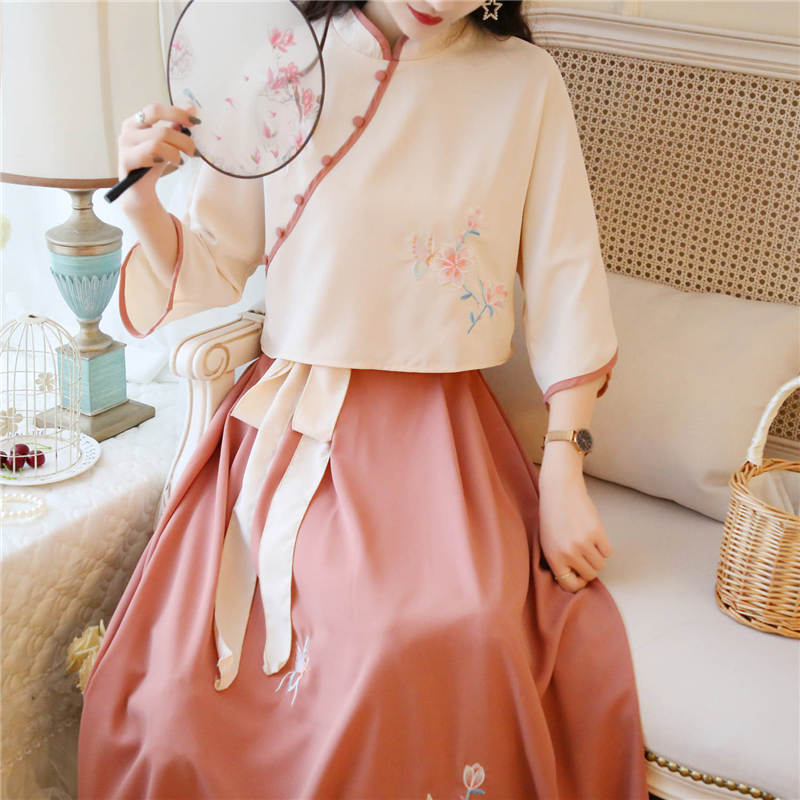 2022 Spring Summer new display slim long skirt Snow spinning Han wear improved version of ancient wind Two sets of suit foreign dress