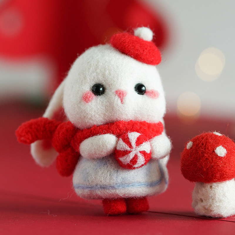 Snow White series winter handmade ornaments Christmas gift handmade diy material package poke music wool felt