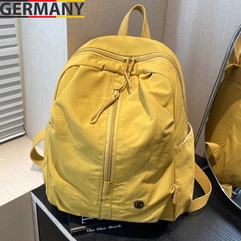 German Quality Outdoor Travel Lightweight Backpack for Men and Women, Casual and Versatile Mountaineering Backpack, Large Capacity Commuter School Bag