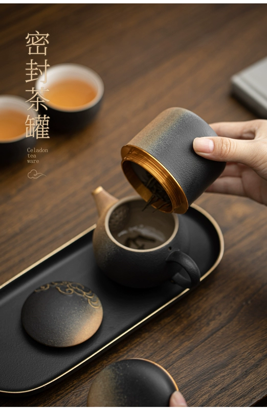 Khoảng sân nhỏ đáp ứng một bộ ấm trà du lịch ba cốc di động Bộ ấm trà và cốc hoàn chỉnh đơn giản để sử dụng tại nhà bộ ấm pha trà du lịch bình trà du lịch