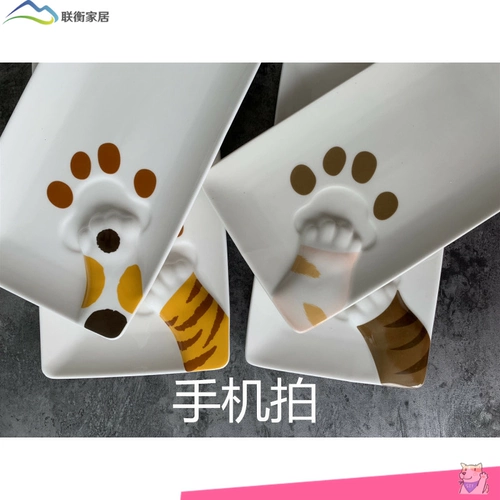 Японская стиль милый кошачий диск маленький кот крадет пельмени на кошачьи лапа мясо мясо мясистые суши суши суши