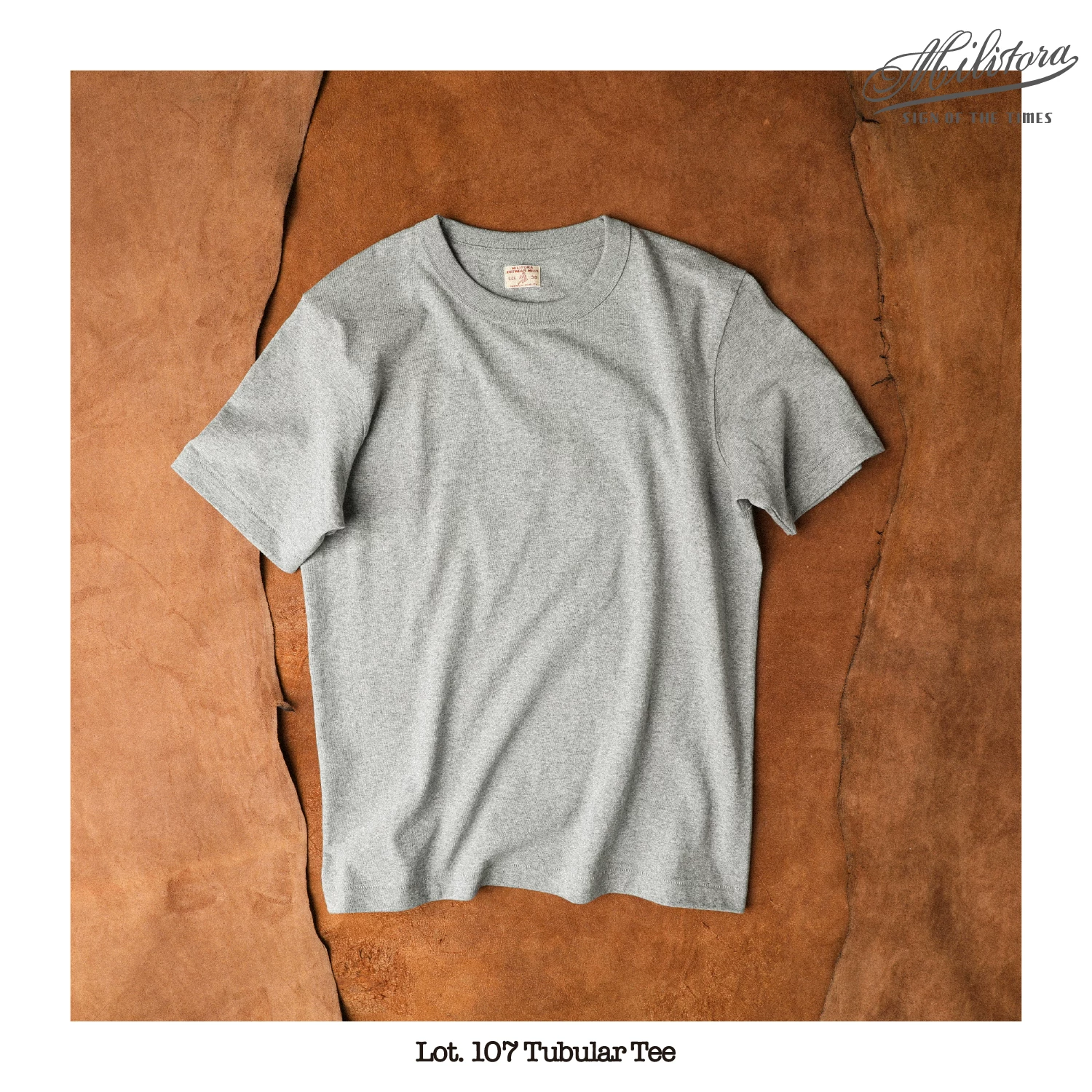 Retro cotton summer comfortable breathable solid T-shirt with a round collar