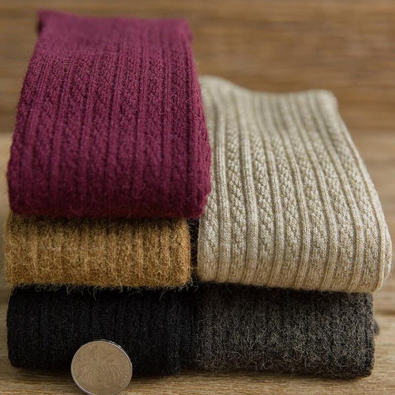 Cashmere stockings women's high tube socks autumn and winter thickening and keeping warm Korean Japanese plus velvet black slimming over-the-knee socks