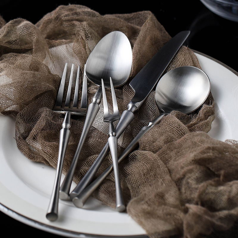 Golden stainless steel knife and fork spoon, restoring ancient ways of household steak salad dessert spoon, fruit fork continental food tableware