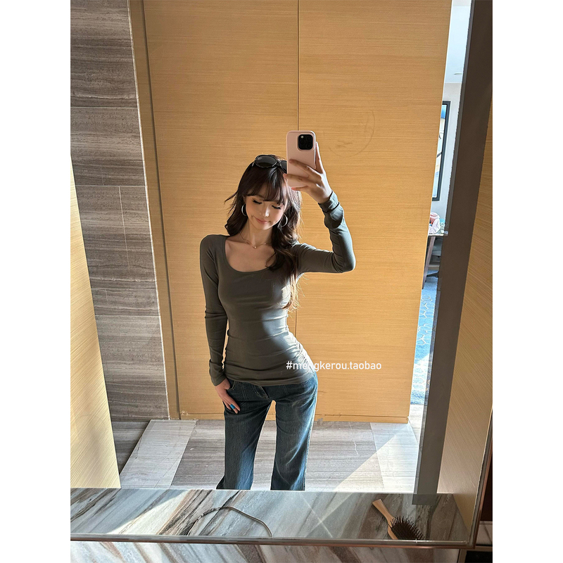 Clean and Cool Feeling ~ Lightly Spicy, Simple and Slim-Fitting Long-Sleeve T-Shirt for Women, Gray Large U-Neck Base Shirt, Slimming Basic Top