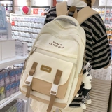 Учащиеся начальной школы в школе школьников от 3 до шестого класса шестого класса старшеклассники старшеклассники младшие ученики старшеклассника легкие дети девочек и девочек рюкзак