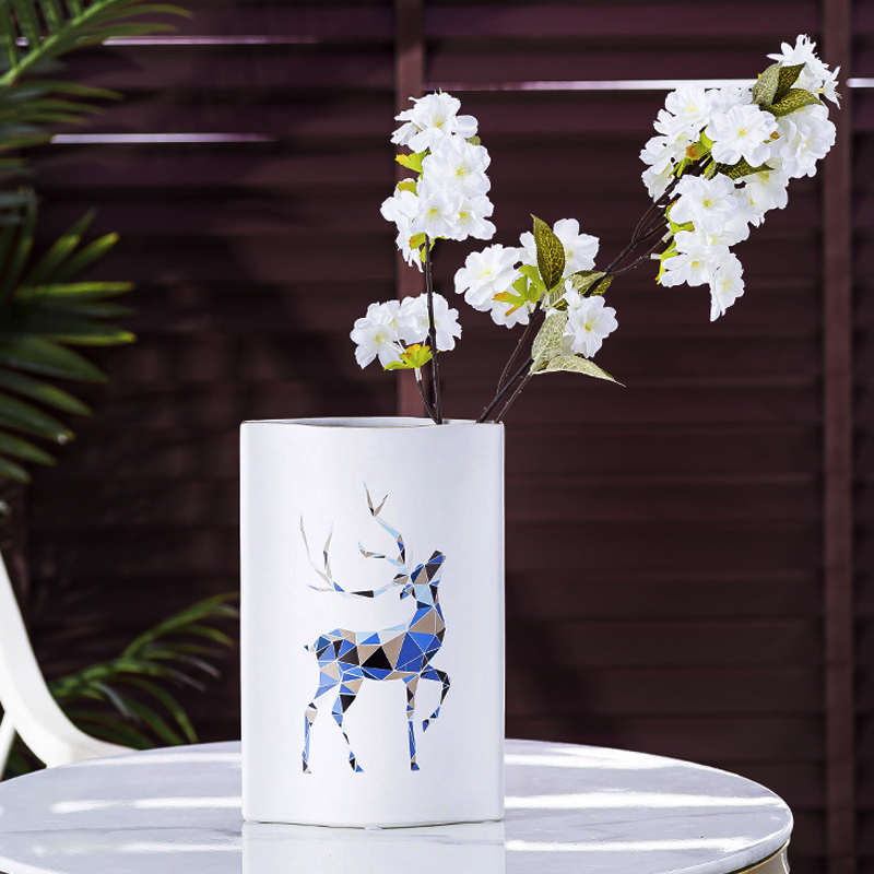 Light key-2 luxury ceramic vase Nordic floret bottle of creative home furnishing articles table contracted sitting room flowers flower arrangement act the role ofing is tasted