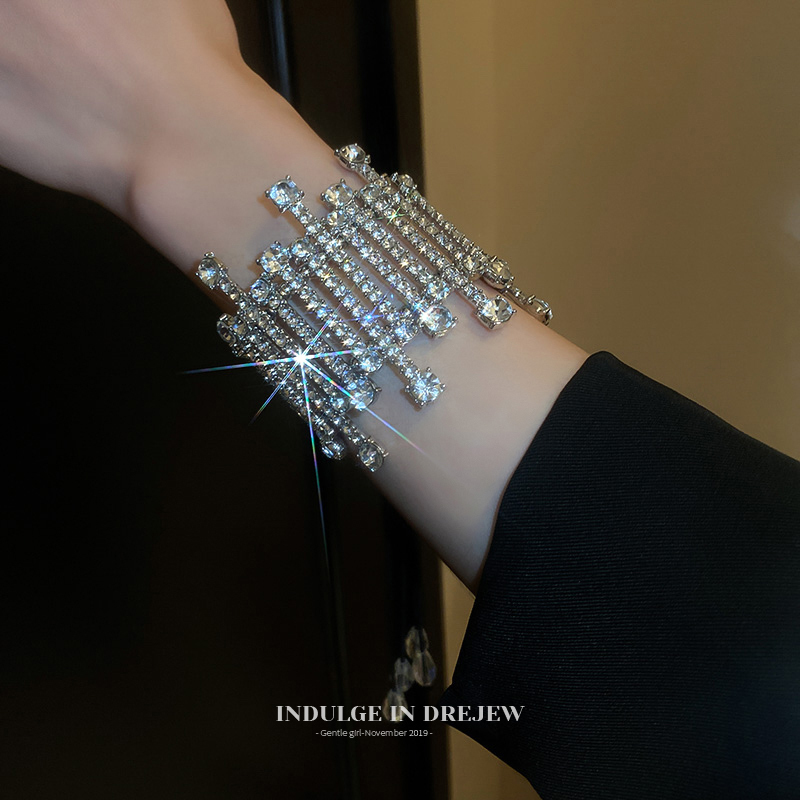 Bracelet for Women, Light Luxury, Niche Design, High-End Feel, Korean Style Arm Ring, Internet Celebrity Hot Item, Year of the Dragon, Zodiac Year Bracelet