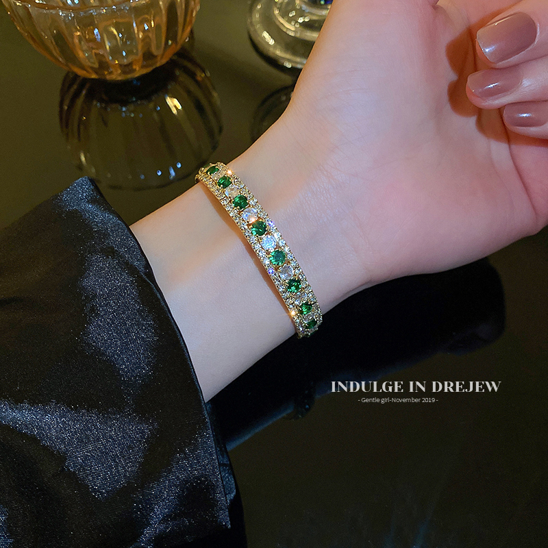 Bracelet for Women 2025 New Model ins Niche Design Bracelet Vintage Light Luxury High-End Diamond Green Bangle Jewelry