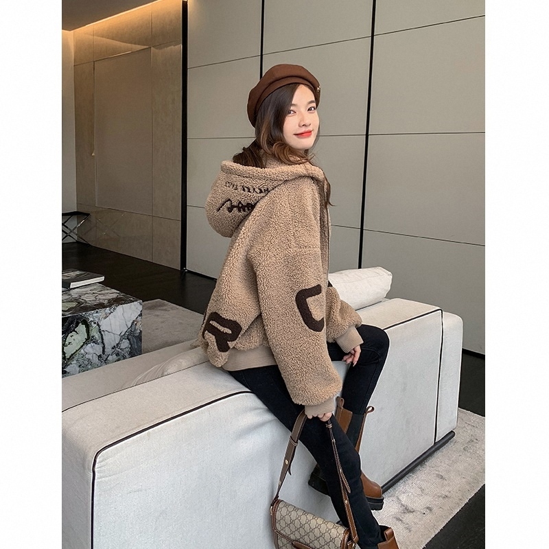 Hooded Baseball Jacket for Women, Autumn and Winter, European Style, Thickened Coral Fleece Sweatshirt, Warm Faux Lamb Wool Particle Fleece Short Coat