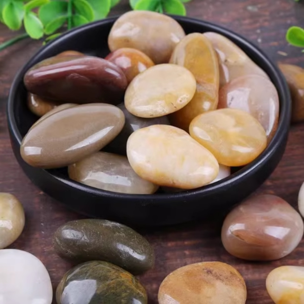 Shaanxi Natural Multicolored Pebbles for Courtyard, Multicolored Rain Flower Stones for Fish Tank, Garden Multicolored Pebbles, Raw Pebbles, Soft Stones