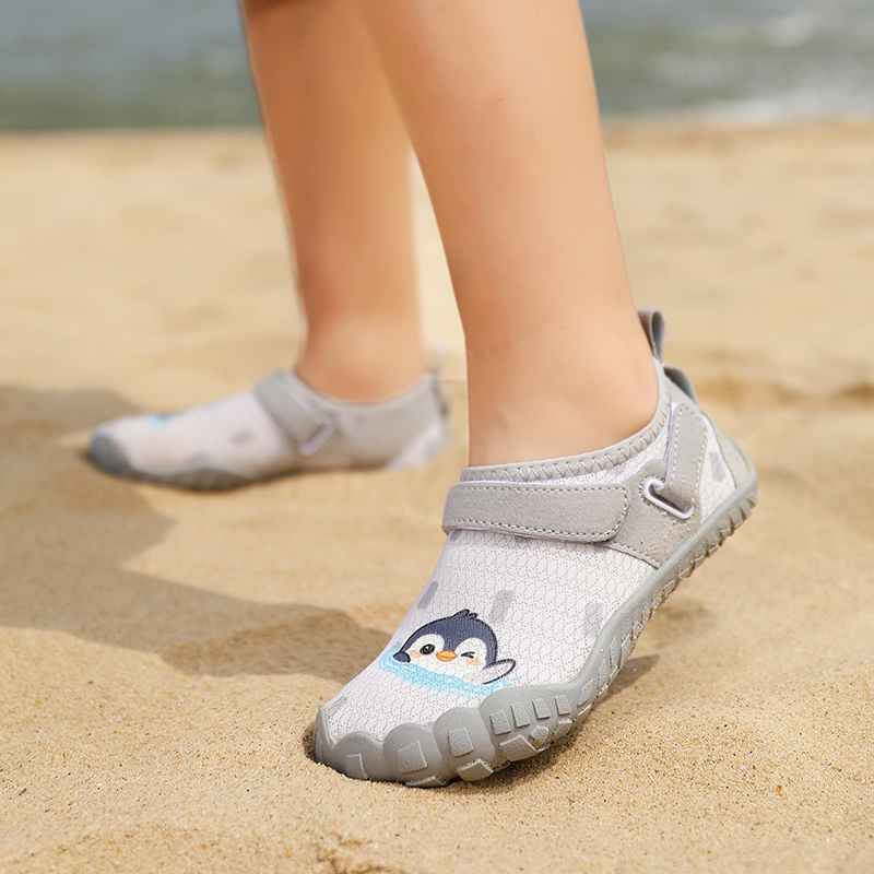 Children's Beach Shoes, Summer Outdoor Shoes for Boys and Girls, Non-Slip Breathable Beach Shoes, Quick-Drying Water Shoes for Swimming