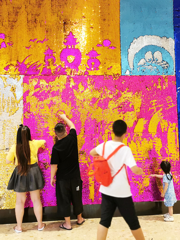 National Day decorations Interactive beauty Chen Decorative Creative Mall Beats Card Shake Soundnet Red Wall Photo Graffiti Props Background Wall