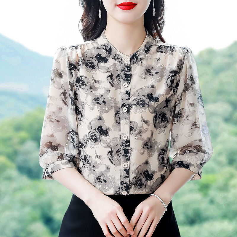 Stand Collar Chiffon Shirt for Women, Summer 2026 New Style, Mom's Light Luxury, High-End Feel, Classy Mid-Sleeve, Three-Quarter Sleeve Top