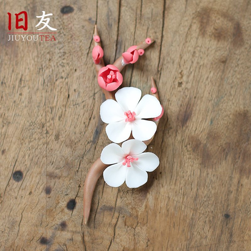 Tea pet ornaments can raise camellia pure hand kneading red plum blossom tea pet tea play kung fu tea set tea tray tea ceremony zero match