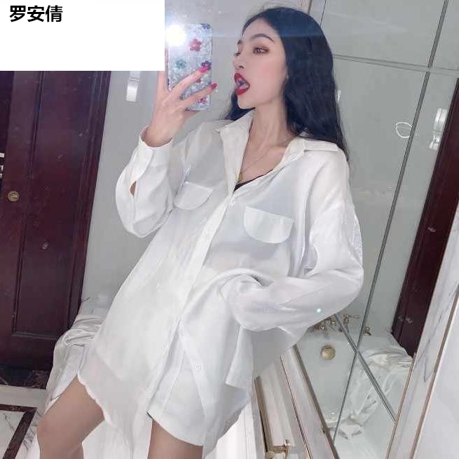 Đi lại bán nóng 2020 mùa xuân Bright có khuôn mặt Shirt flash Trung bình Dài đơn hàng Buttoned dài tay áo sơ mi trên của phụ nữ