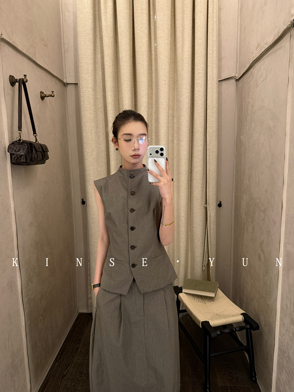Kinse·Yun『Three Views Vest』High-Sense Stand-Up Collar Single-Breasted Waist-Cinching Sleeveless Vest Ksy7171 Kinse·Yun『Three Views Vest』High-Sense Stand-Up Collar Single-Breasted Waist-Cinching Sleeveless Vest Ksy7171