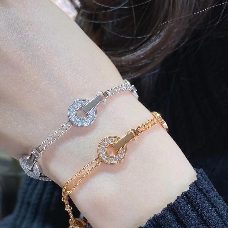 Shilairun Light Luxury Seiko Edition Round Coin Bracelet V Gold Plated 18K Rose Gold Fortune Donut Copper Coin Necklace Shilairun Light Luxury Seiko Edition Round Coin Bracelet V Gold Plated 18K Rose Gold Fortune Donut Copper Coin Necklace