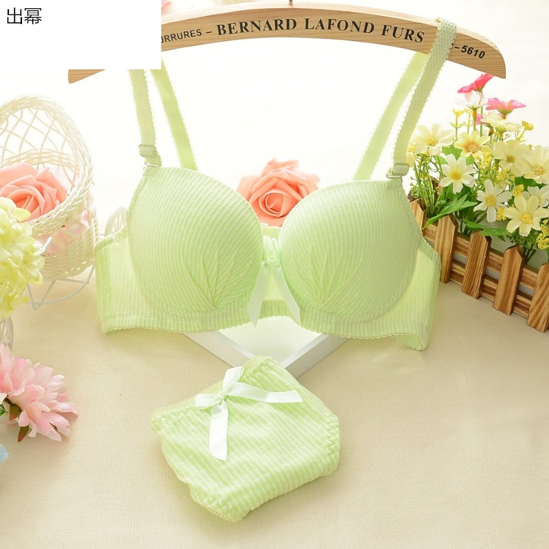 Nhật Bản áo ngực phù hợp với đồ lót sinh viên cô gái tụ tập ngực nhỏ với corset hình vòng thép.