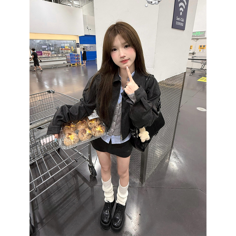 Autumn Outfit: a Complete Set of Autumn and Winter Outfits, a Fake Two-Piece Jacket with a Fitted Skirt and Pants, a Three-Piece Set Autumn Outfit: a Complete Set of Autumn and Winter Outfits, a Fake Two-Piece Jacket with a Fitted Skirt and Pants, a Three-Piece Set
