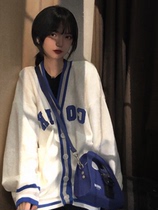 Hong Kong-style retro chic sweater jacket womens autumn and winter Korean version loose outer wear lazy wind niche chic cardigan top