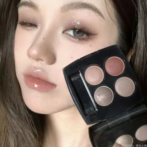 2025 Шанель Шанель Четырех цветных испытаний теней для век 308 Матовый цвет Земли 352 БЕСПЛАТНО