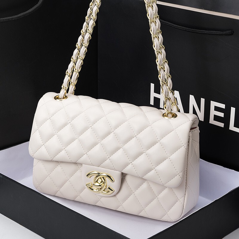 High-End Women's Bag 2026 New Fashion Versatile Genuine Leather Quilted Chain Large Bag Designer Shoulder Crossbody Bag Summer High-End Women's Bag 2026 New Fashion Versatile Genuine Leather Quilted Chain Large Bag Designer Shoulder Crossbody Bag Summer