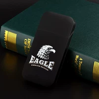 Коробка сигарет -орла не приносит тонкой и толстой трехцелевой модели сигарет.