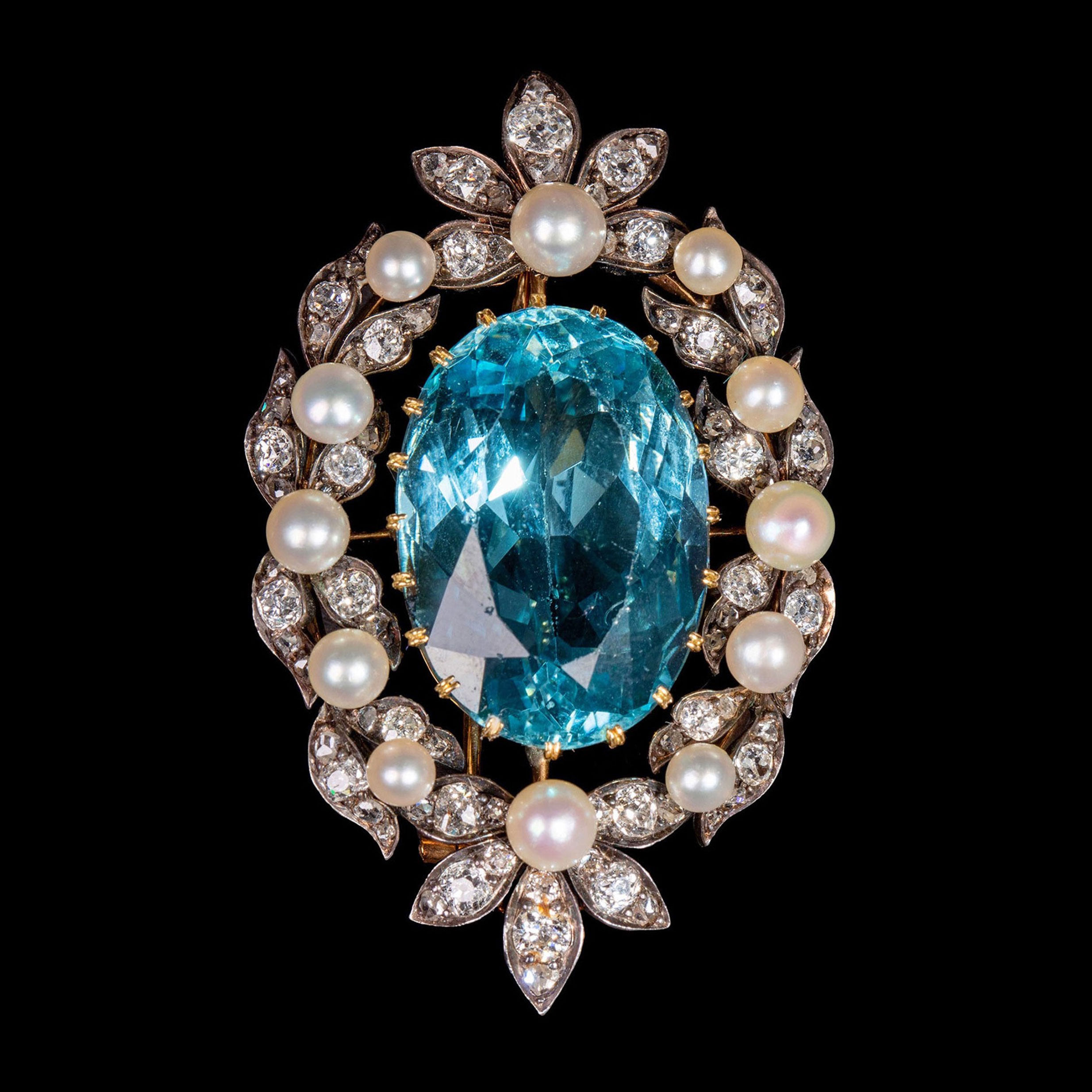 Unicorn Deer Atlantic Antique Jewelry UK gold and silver laminated diamond inlaid diamond treasures Zhuhai Sapphire Flower Leaf Brooch