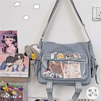 Небо синий плюс счастливый пингвин