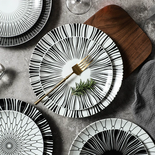 Стейк -тарелка Западный обеденный дом Домохозяйство Высокоуровя