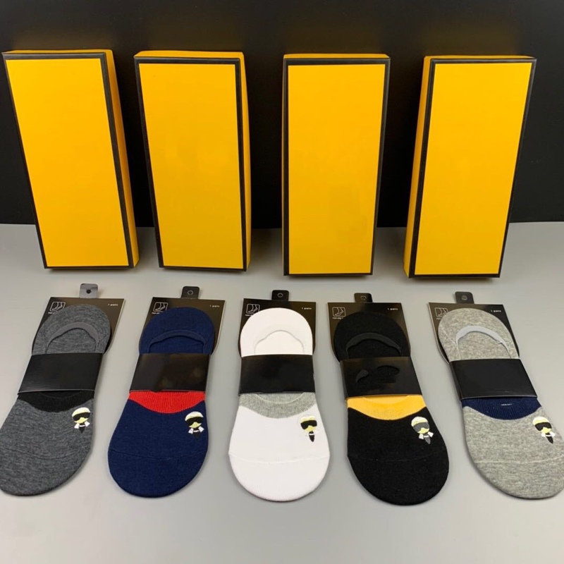 Five Pairs of Boxed Socks with Various Styles to Choose From, Made of Pure Cotton, Simple Low-Cut Socks, Anti-Odor, Sweat-Absorbent, Breathable, with Anti-Slip Rubber, Invisible Socks Five Pairs of Boxed Socks with Various Styles to Choose From, Made of Pure Cotton, Simple Low-Cut Socks, Anti-Odor, Sweat-Absorbent, Breathable, with Anti-Slip Rubber, Invisible Socks