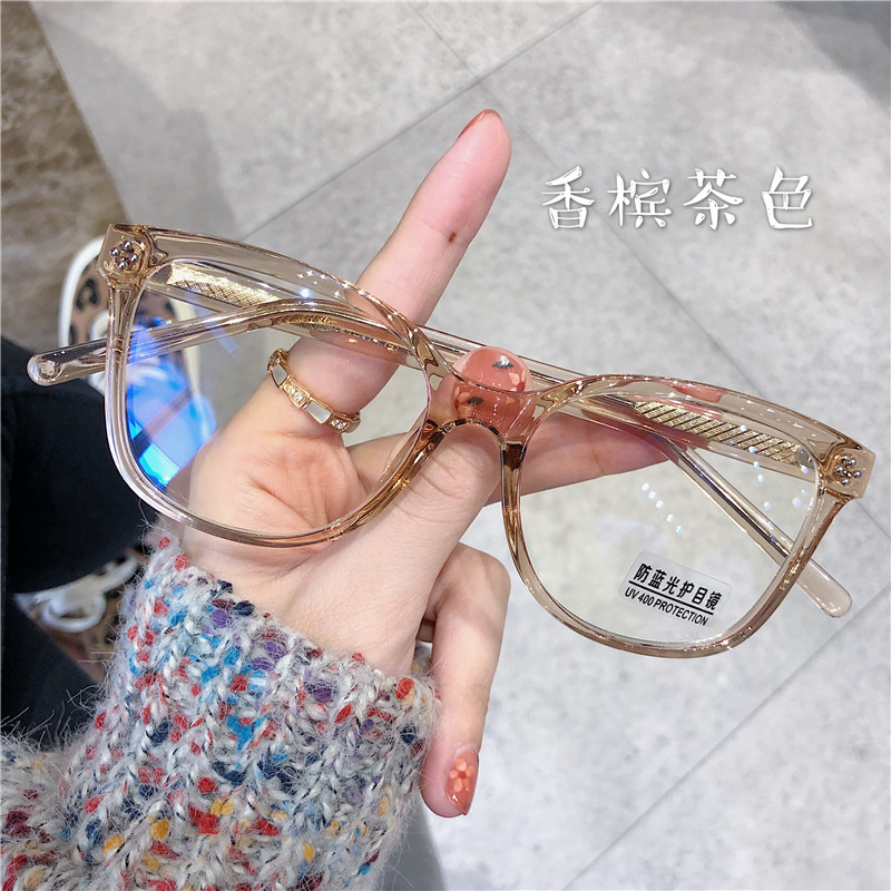 Ultra light TR anti-blue light radiation transparent frame glasses female vegan face small and elegant flat light near eye mirror Korean version tide