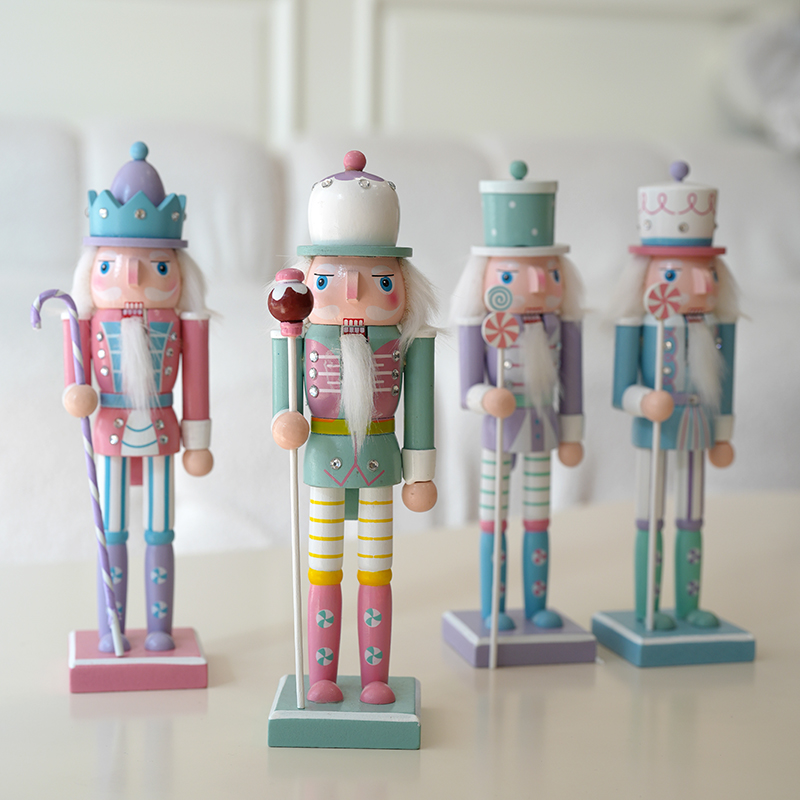 くるみ割り人形 クリスマスの飾り ギフト ウィンドウ ショップ ディスプレイ 人形 イギリス兵 子供部屋 ワインキャビネット 自宅