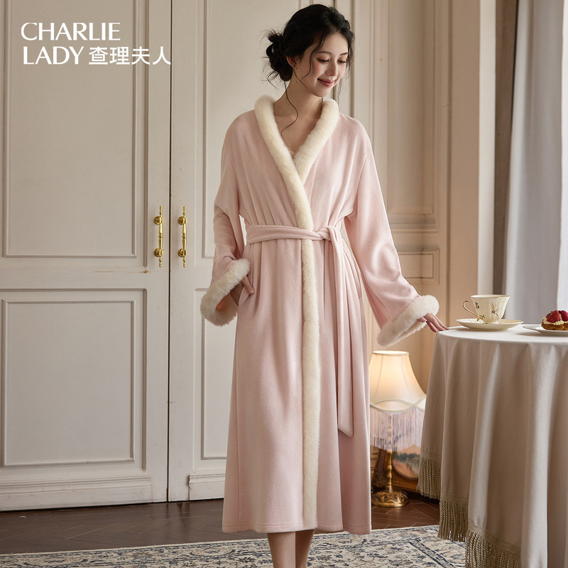 Island Velvet Short-Pile Bathrobe for Women, Home Wear, 2026 Autumn and Winter Style, Warm and Thickened, French-Style Pink Robe, Elegant and Slimming Bathrobe Island Velvet Short-Pile Bathrobe for Women, Home Wear, 2026 Autumn and Winter Style, Warm and Thickened, French-Style Pink Robe, Elegant and Slimming Bathrobe