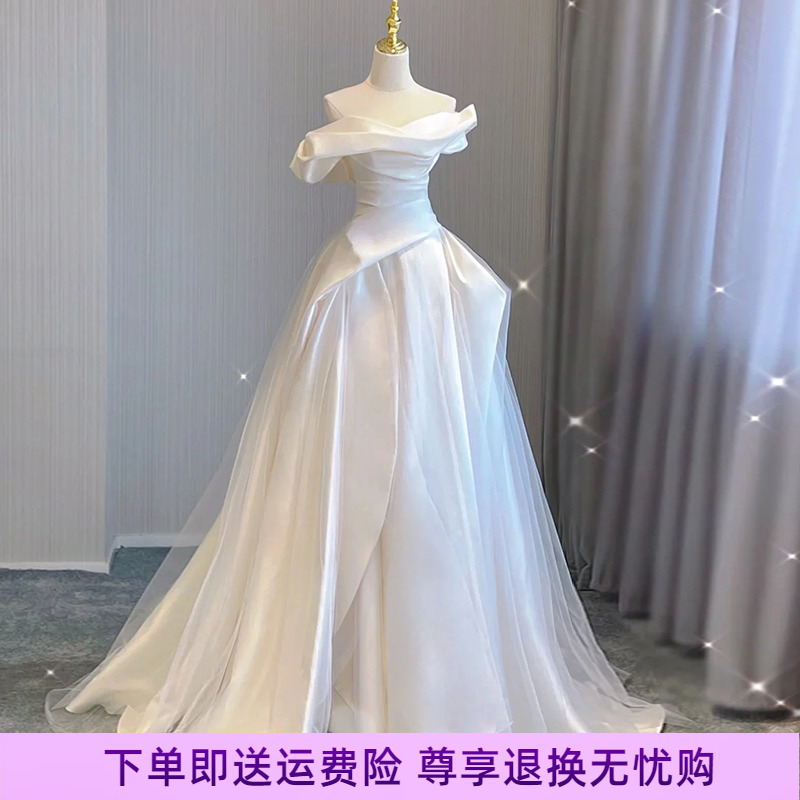 Retro wedding dress for princess, open shoulders, 2023 collection, 2022 Retro wedding dress for princess, open shoulders, 2023 collection, 2022
