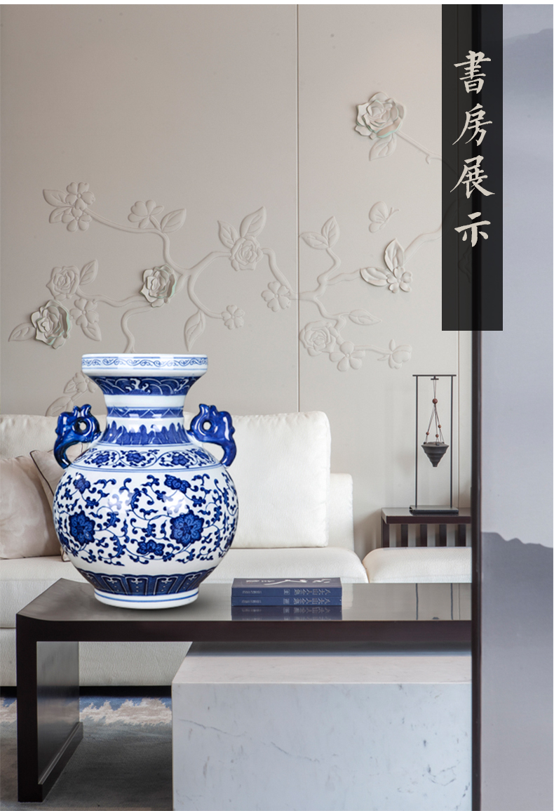 Jingdezhen ceramic antique ears blue and white porcelain vases, modern flower arrangement sitting room adornment of Chinese style household furnishing articles