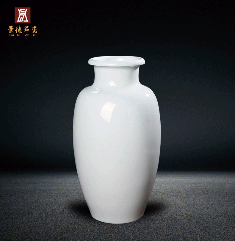 Mesa of jingdezhen ceramics floret bottle of pure white home furnishing articles of I and contracted sitting room European - style ornaments